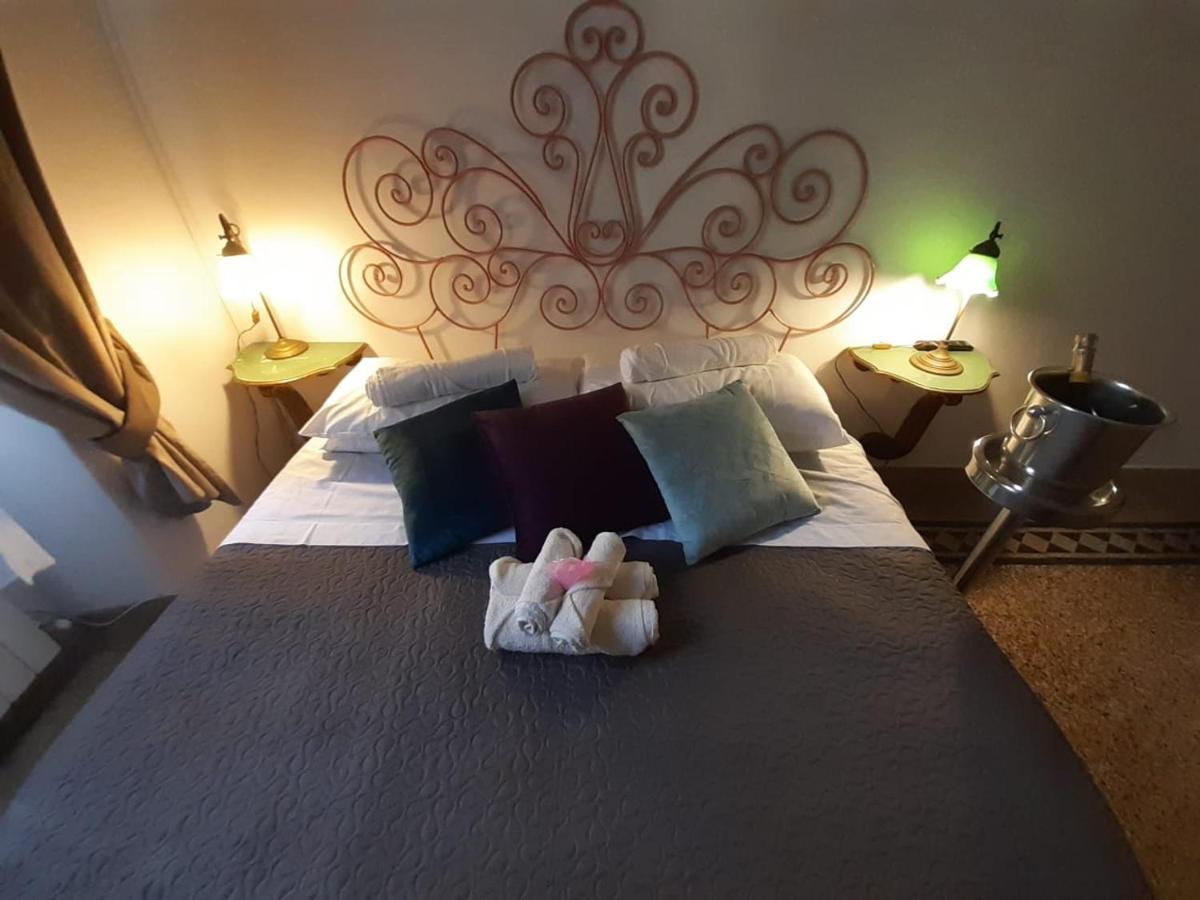 Epiro Home โรม ภายนอก รูปภาพ